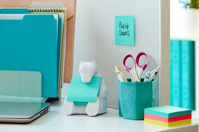 Post-it® Super Sticky Z-Notes Spender BEAR-330 1 Z-Notes Spender in Bär / Eisbär-Form, weiß inkl. 1 Block Post-it® Super Sticky Z-Notes á 90 Blatt, türkis, 76 x 76 mm, PEFC zertifiziert