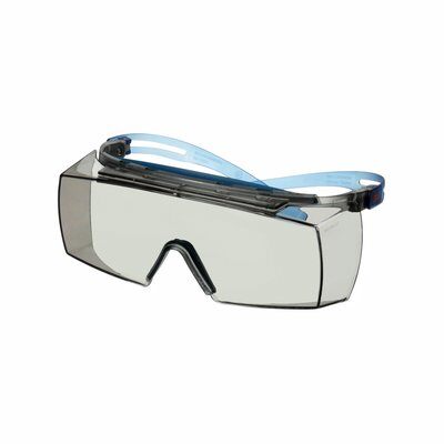3M™ SecureFit™ 3700 Überbrille, blaue Bügel, integrierter Augenbrauenschutz, Scotchgard™ Anti-Beschlag Beschichtung (K&N), graue Scheibe für Innen-/Außenbereich, SF3707XSGAF-BLU-EU