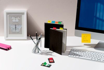 Post-it® Index  Haftstreifen, 25,4 x 43,2 mm, blau, gelb, grün, rot, Abmessung 25,4 mm x 43,2 mm - 12 x 50 Haftstreifen im Spender